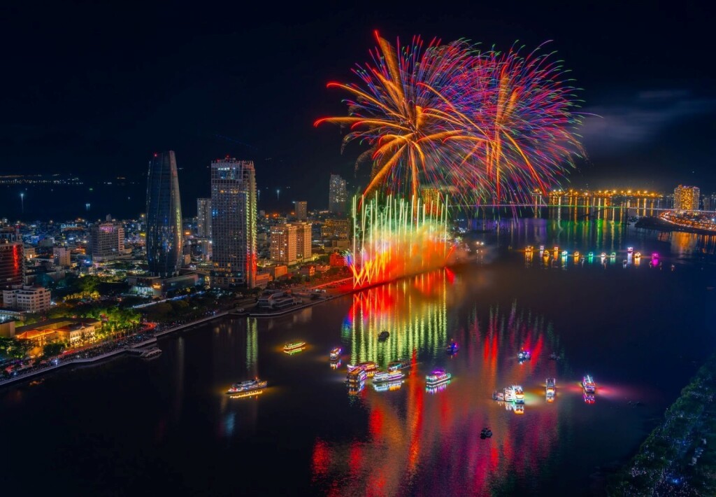 Danang International Fireworks Festival Match 2 + Stay — 2 Tickets (Pkg 2)