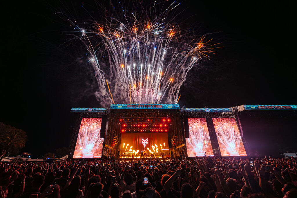 2-Day VIP Tickets to Vans Warped Tour + Stage Viewing — 2 Tickets (Pkg 3)