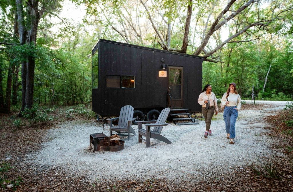 Postcard Cabins Dale Hollow — 2 Tickets (Pkg 25)