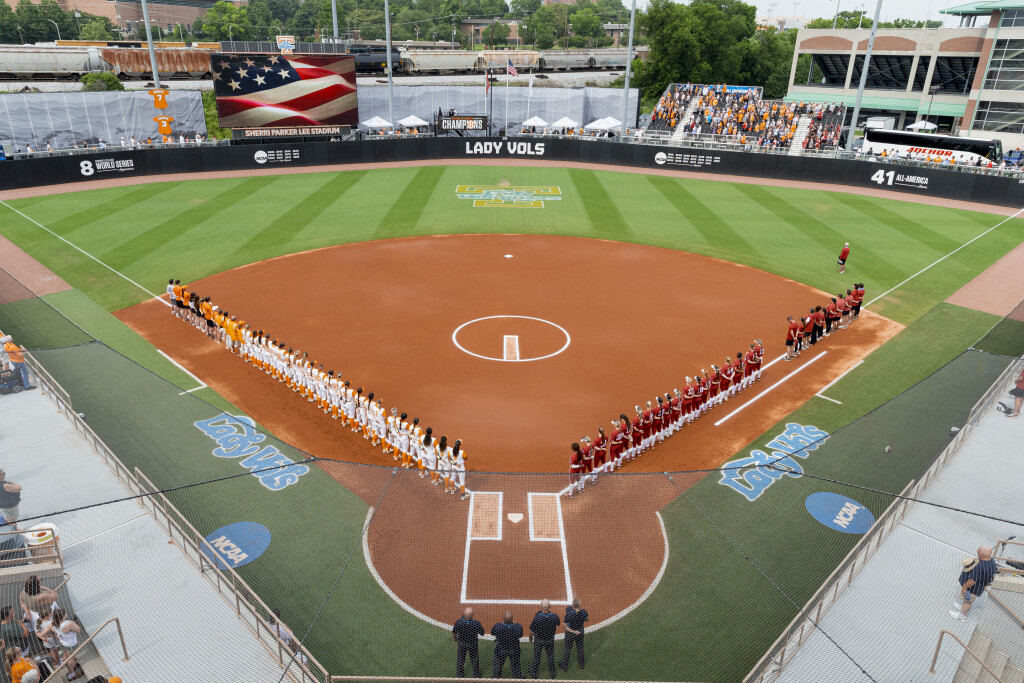 Tennessee® vs. South Carolina Softball Tickets