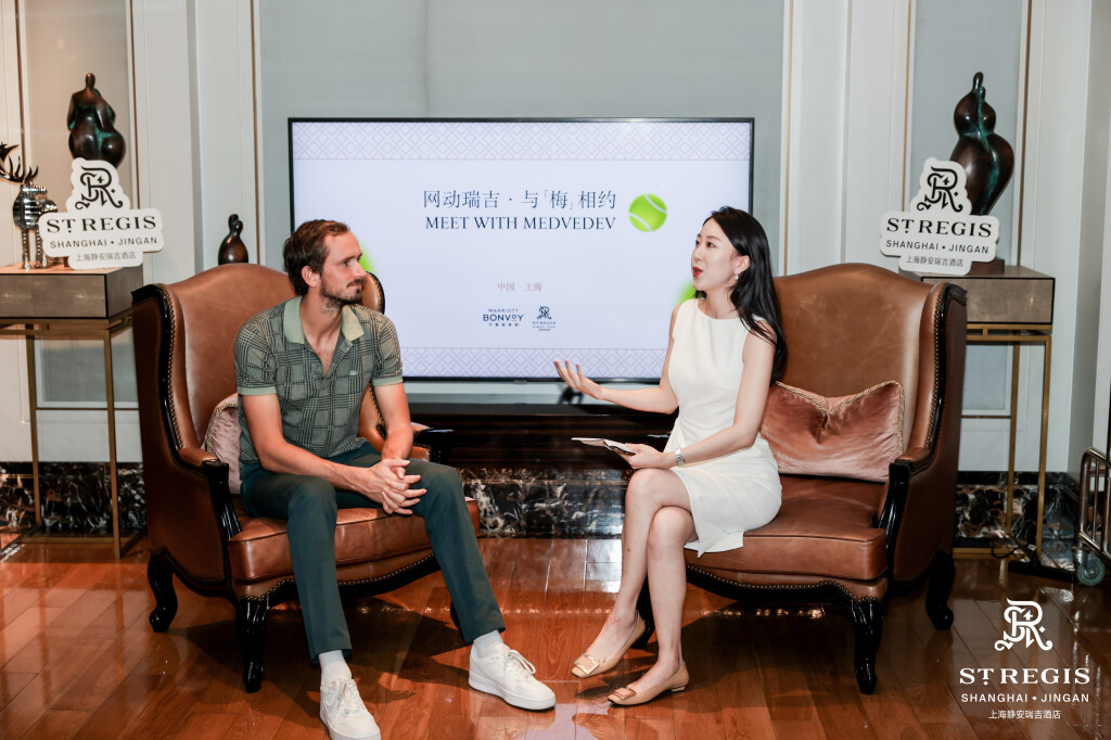 Meet and Greet with Daniil Medvedev + Stay — 2 Tickets (Pkg 1)