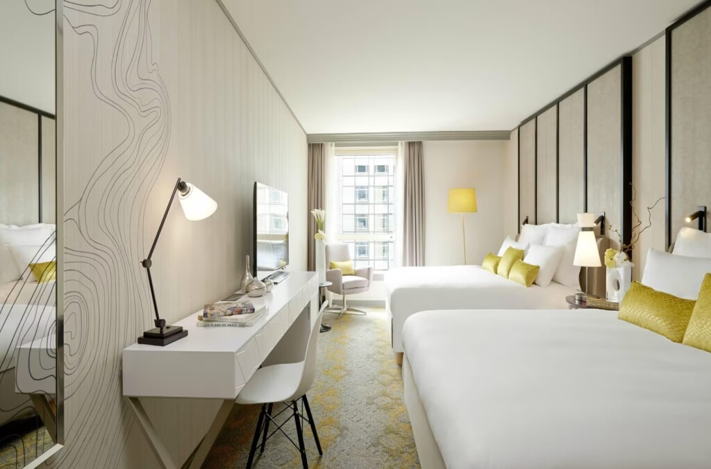 Four Experience Privilege Tickets on 26 Sept + REN Stay