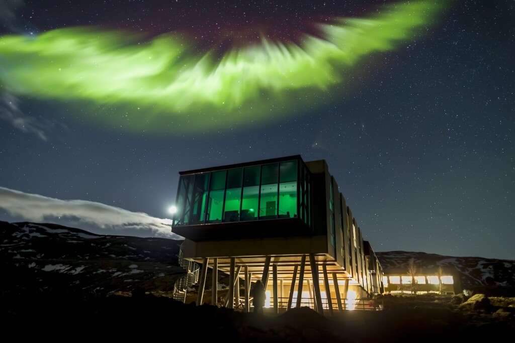 Northern Lights Excursion + Stay — 2 Tickets (Pkg 5)