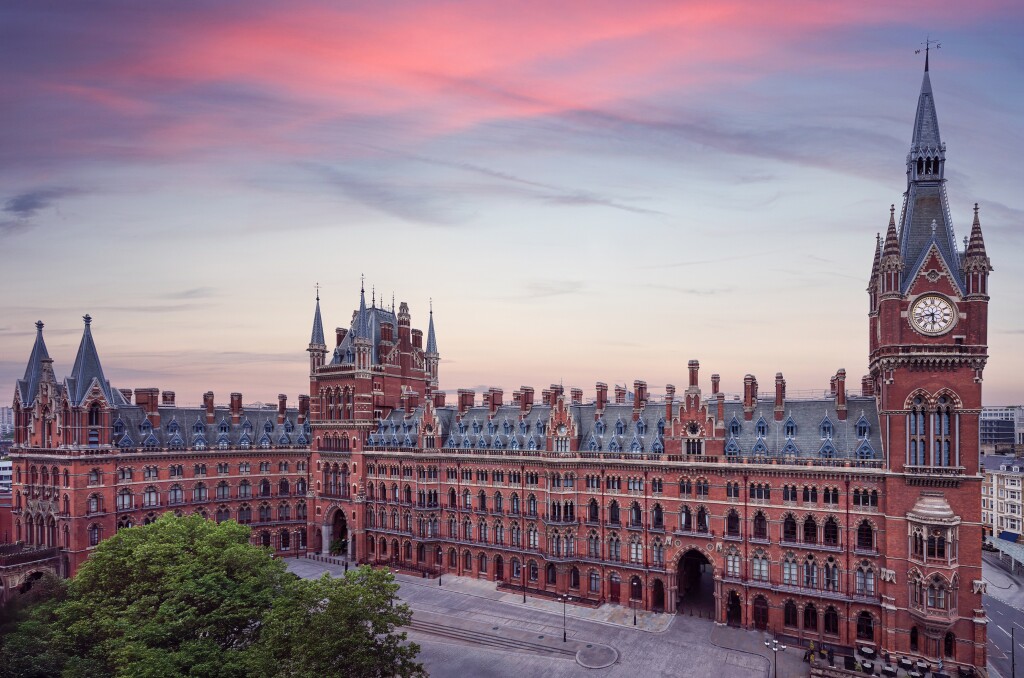 Unlock the Secrets of St. Pancras London + Stay