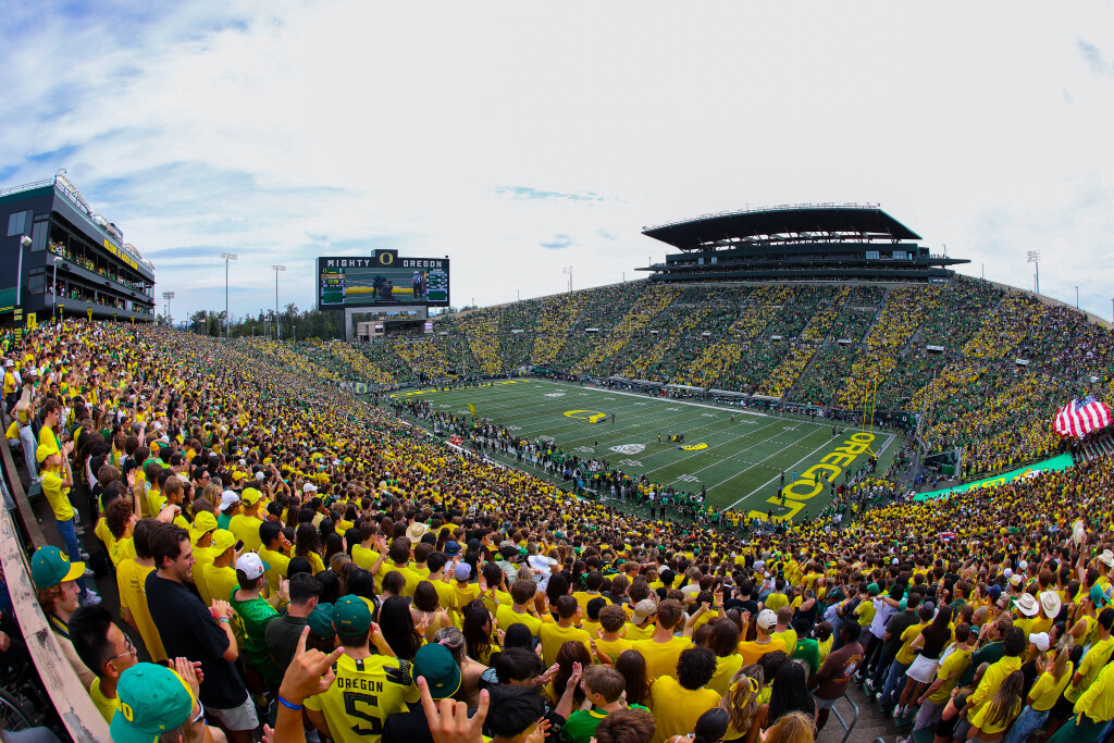 Oregon® Spring Football VIP Experience
